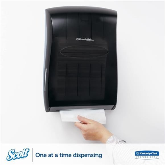 Multifold Paper Towels (01840), with Absorbency Pockets™,9.2"x9.4" sheets,White - Picture 2 of 7